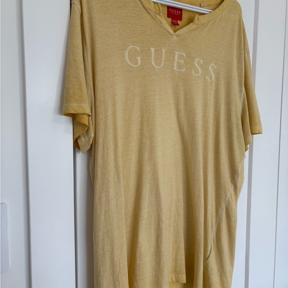 Guess Pastel Yellow Short Sleeve Tee Shirt Size XL - Picture 5 of 11